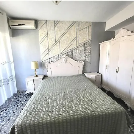 Homestay 1- Happy Days Beach Center Mercado Alicante