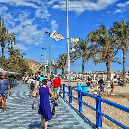 Homestay 1- Happy Days Beach Center Mercado Alicante
